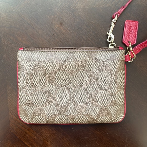 Coach Colorblock Signature Wristlet - Picture 4 of 5